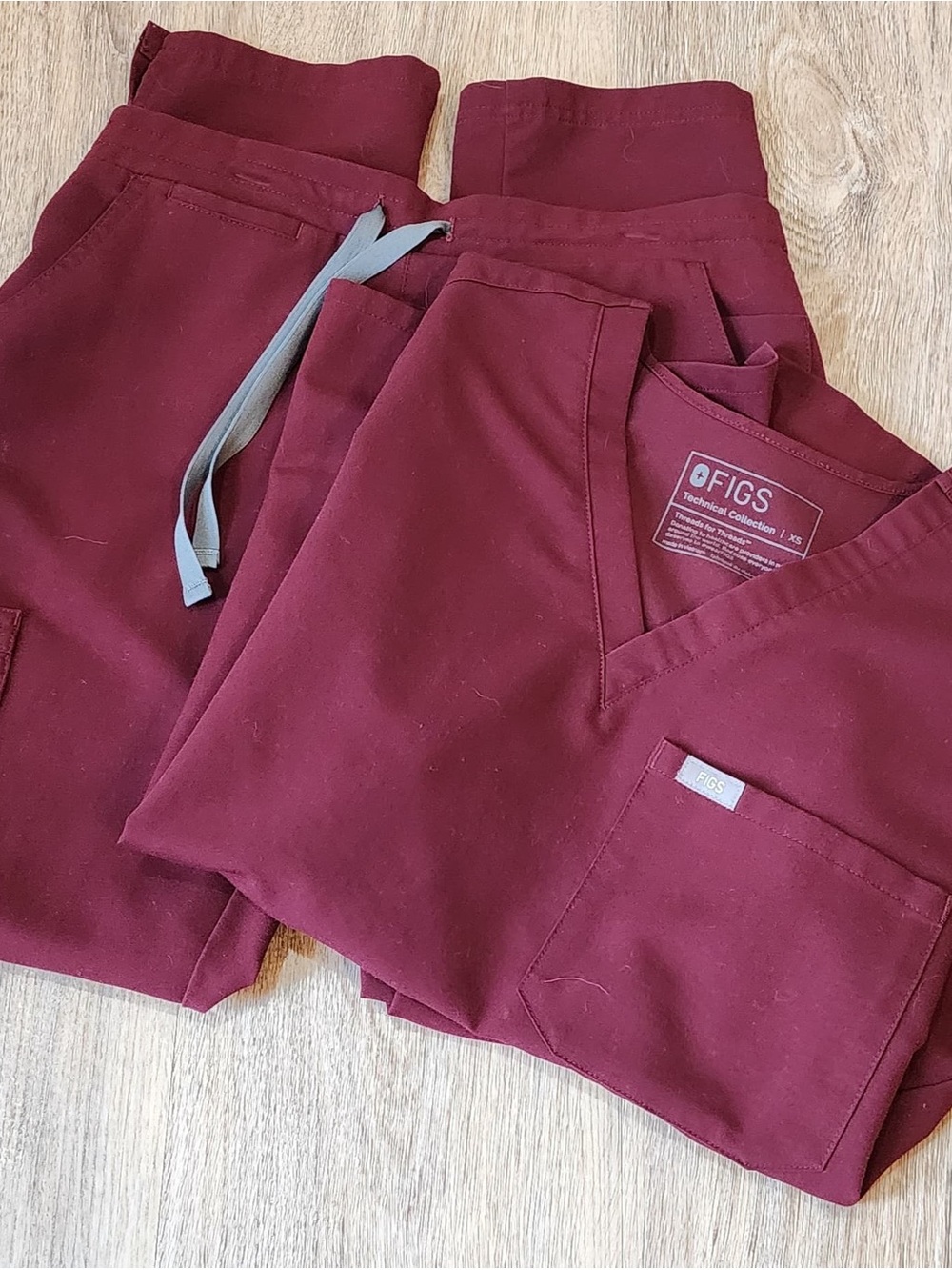 Figs Women’s Maroon Joggers and Scrub Top Set